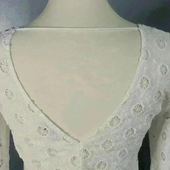 LUCY Paris Julie Top White Boho Eyelet Lace-up Bell Sleeve Shirt sz M - Picture 8 of 11